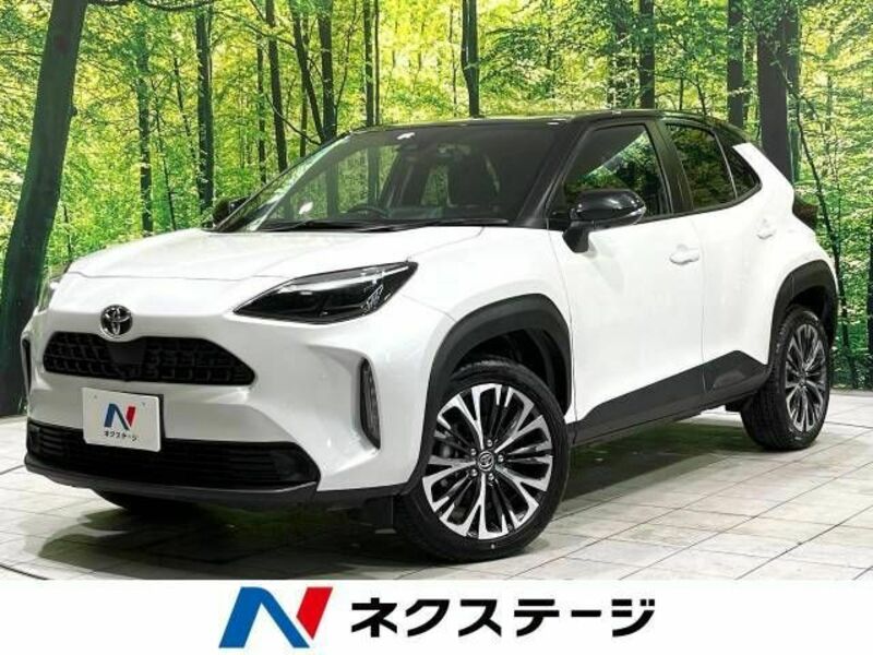 TOYOTA　YARIS CROSS