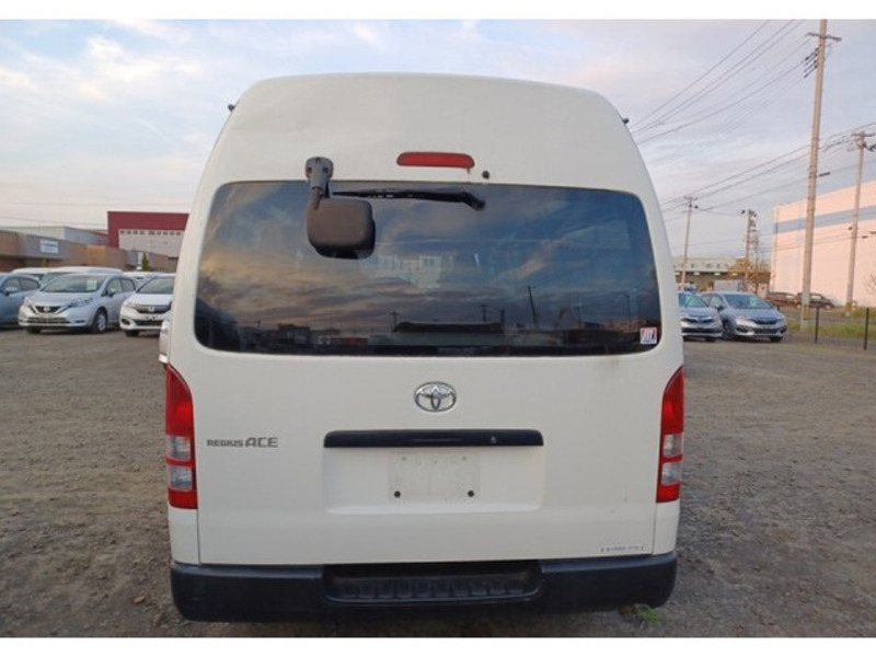 HIACE VAN-4