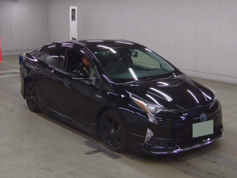 PRIUS-4