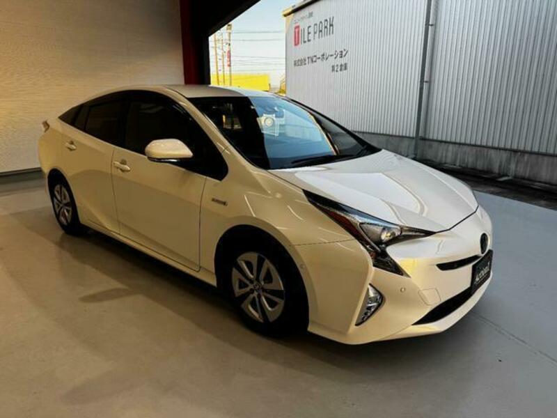 PRIUS-1