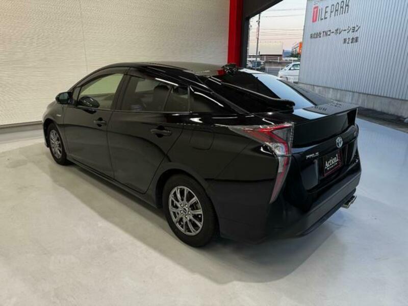 PRIUS-9