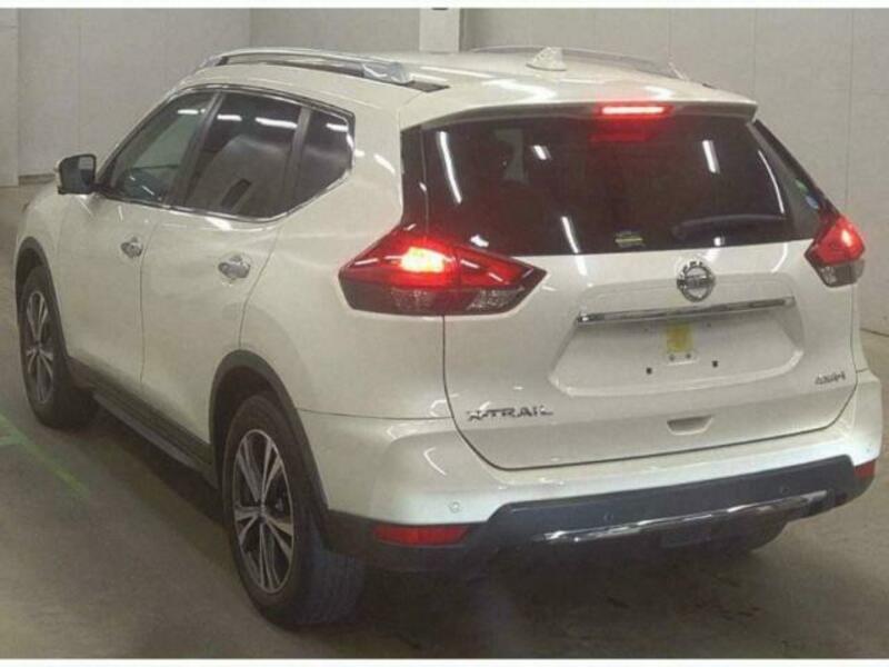 X-TRAIL-4