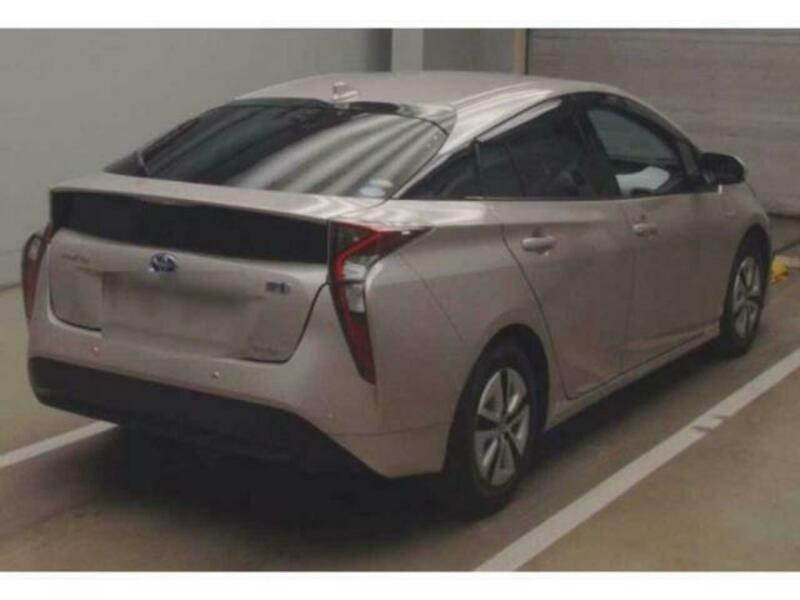 PRIUS-1