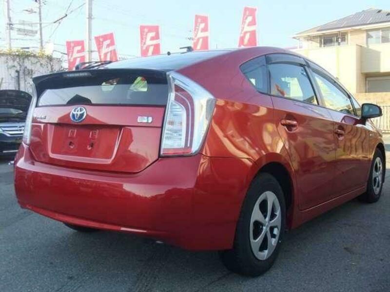 PRIUS-9