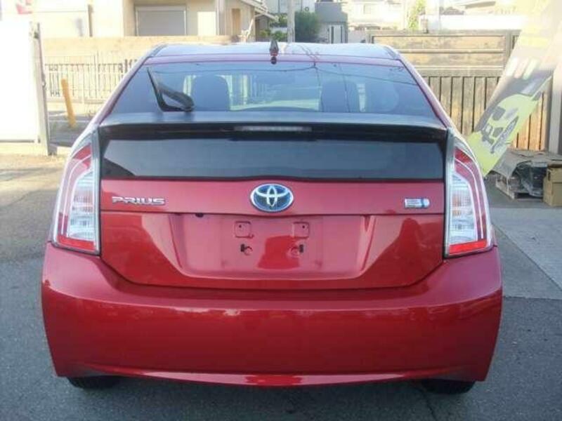 PRIUS-10