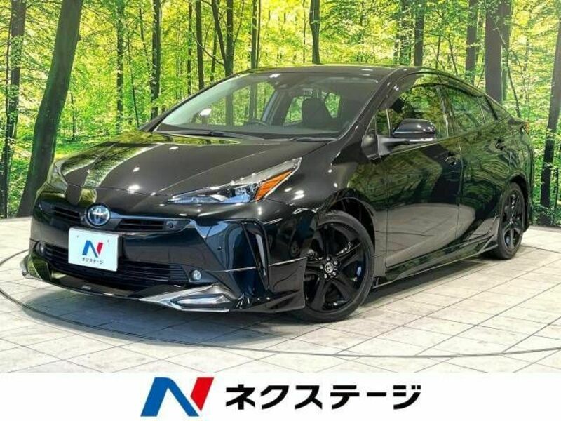 TOYOTA　PRIUS