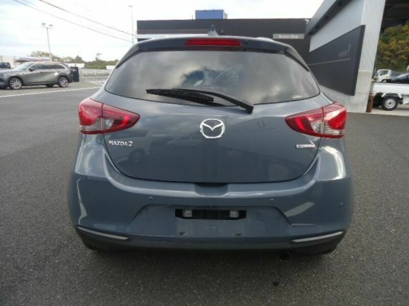 MAZDA2-8