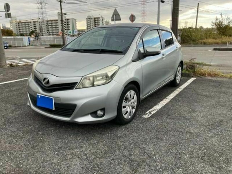 TOYOTA　VITZ