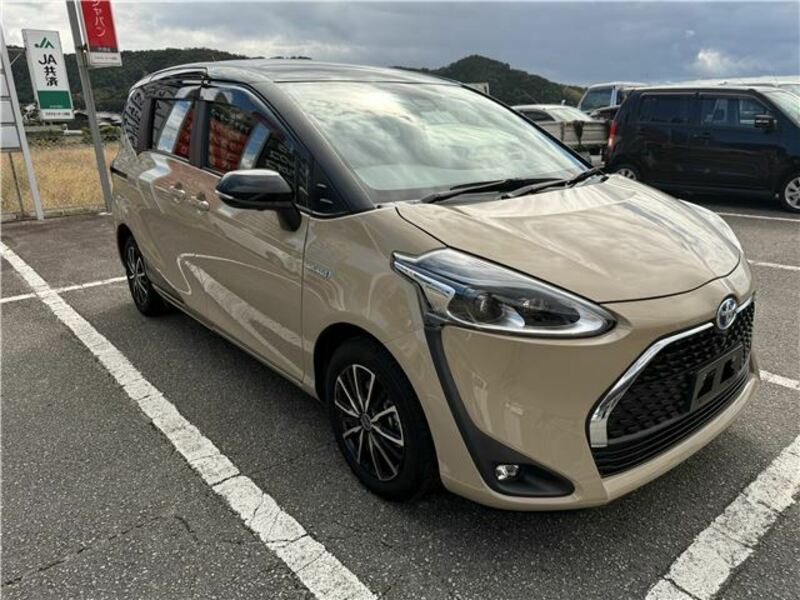 TOYOTA SIENTA