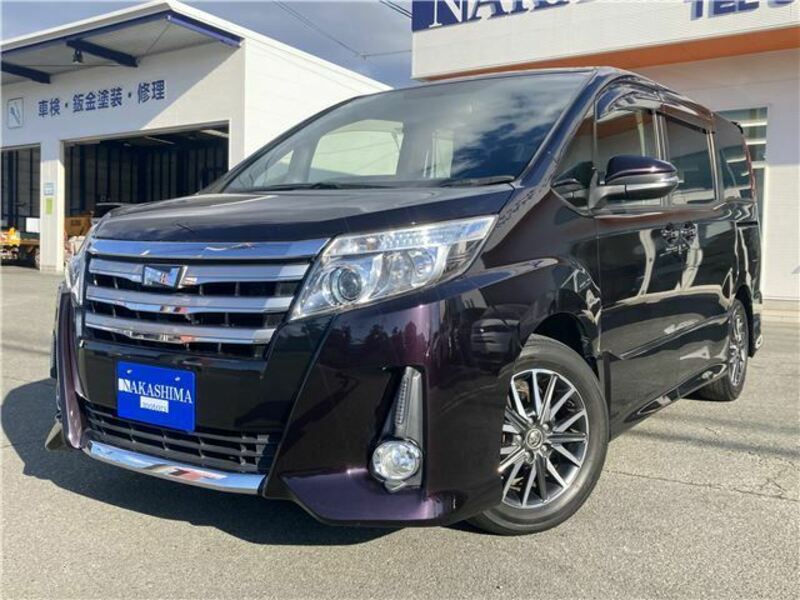 TOYOTA　NOAH