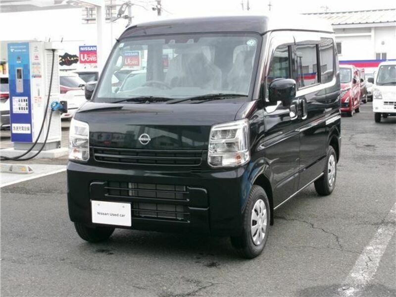 NISSAN CLIPPER VAN