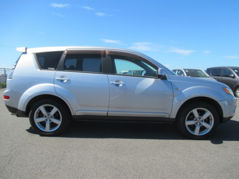 OUTLANDER