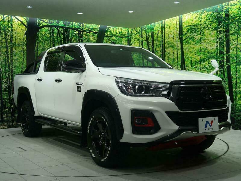 HILUX-29