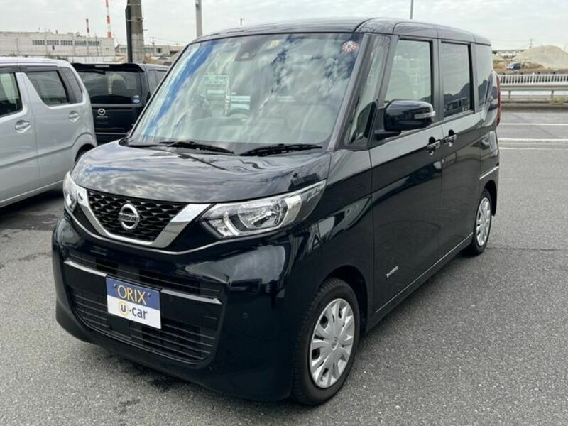 NISSAN　ROOX