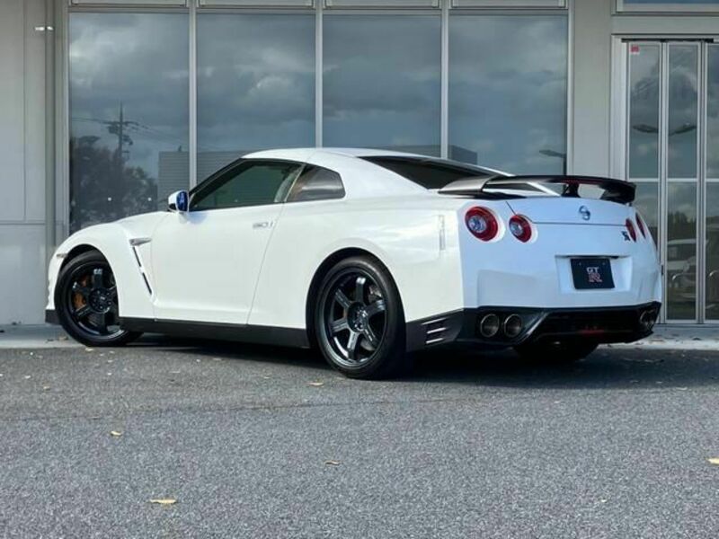 GT-R