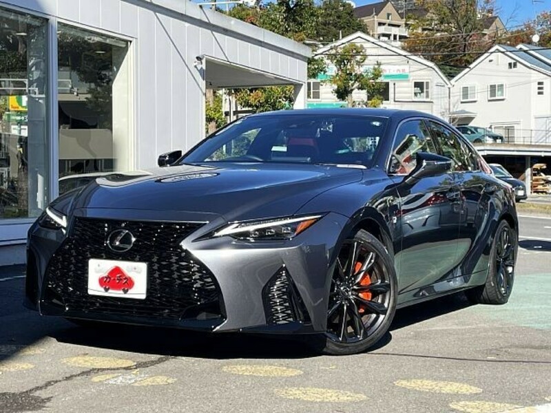 LEXUS　IS