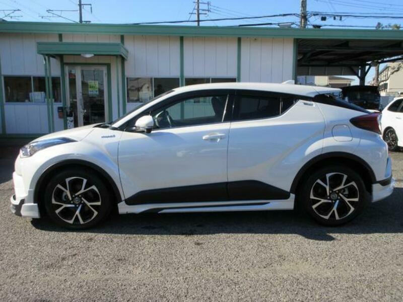 C-HR-4