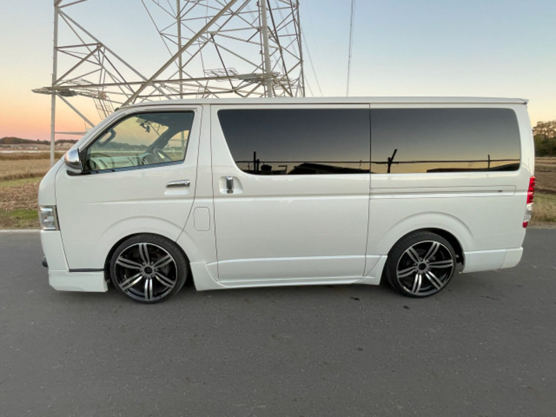 HIACE VAN-4