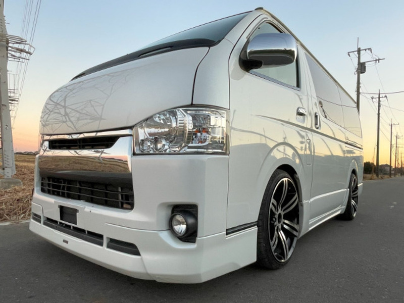 HIACE VAN-9