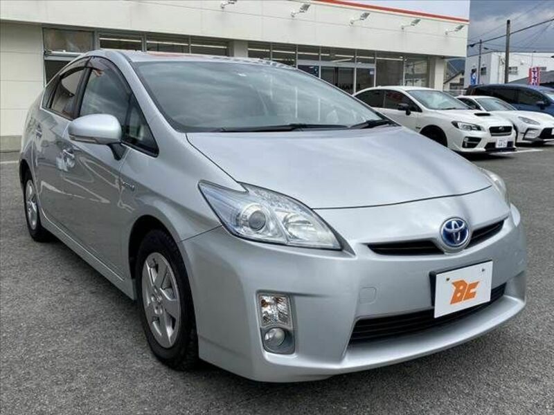 PRIUS-9