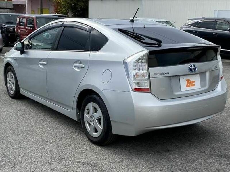 PRIUS-14