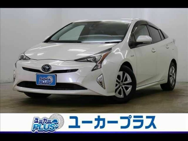 TOYOTA　PRIUS