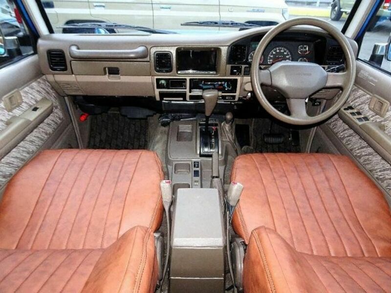 LAND CRUISER PRADO-3