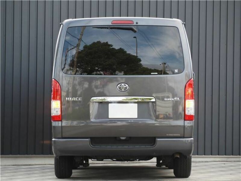 HIACE VAN-10