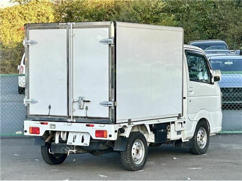 MINICAB TRUCK