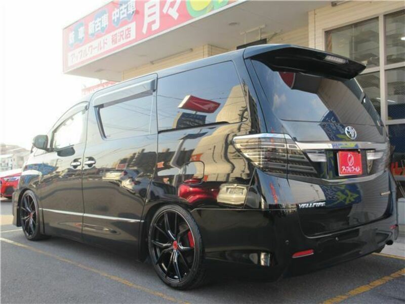 VELLFIRE-6