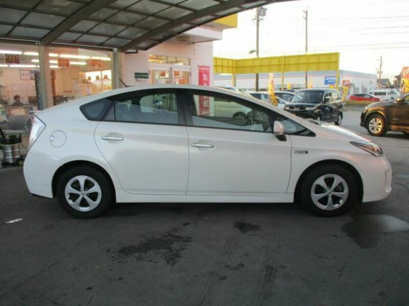 PRIUS PHV-22