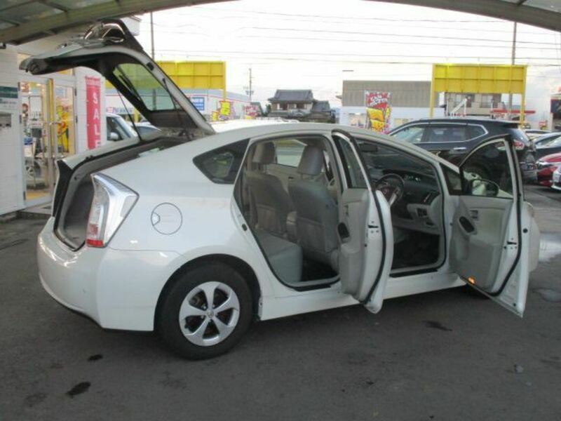 PRIUS PHV-30