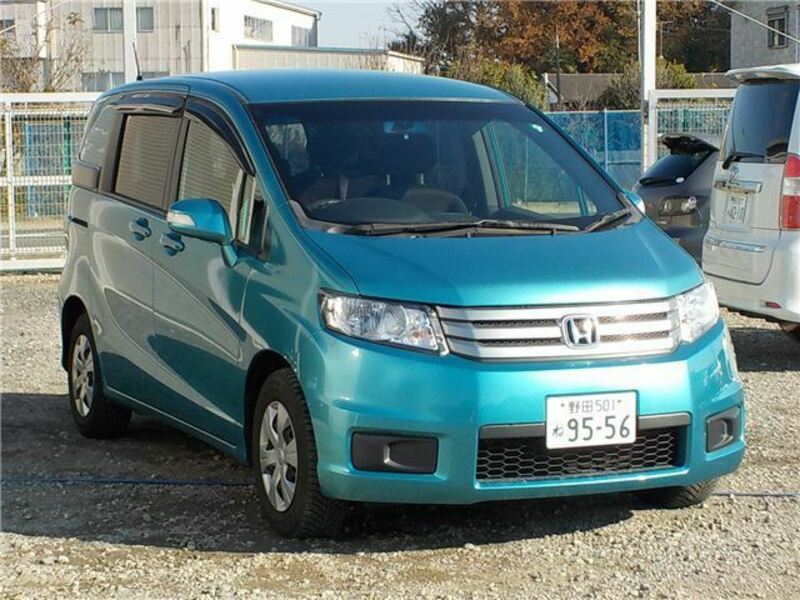 HONDA　FREED SPIKE