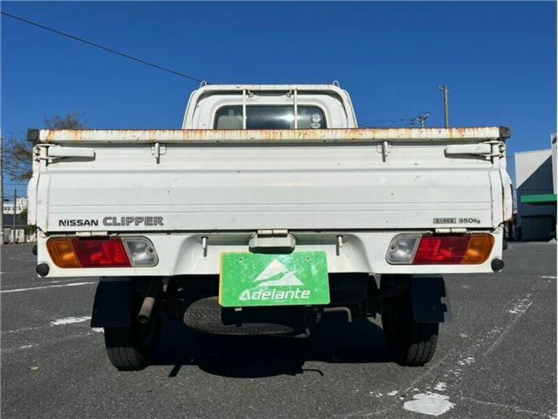 CLIPPER TRUCK