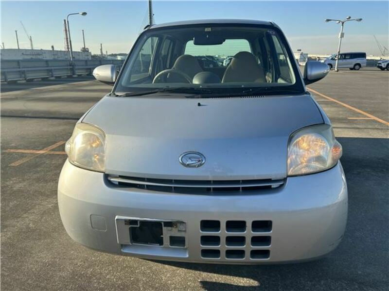 DAIHATSU ESSE