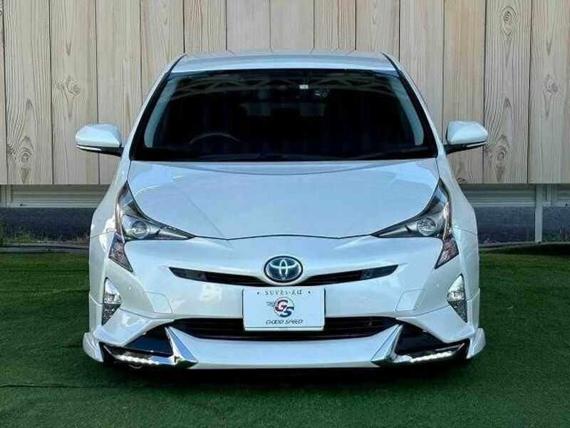 PRIUS-16