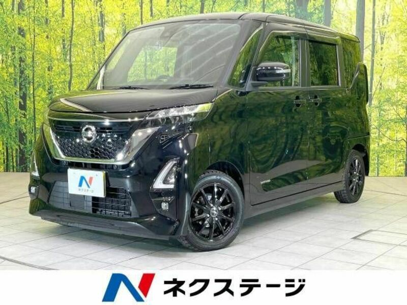 NISSAN　ROOX