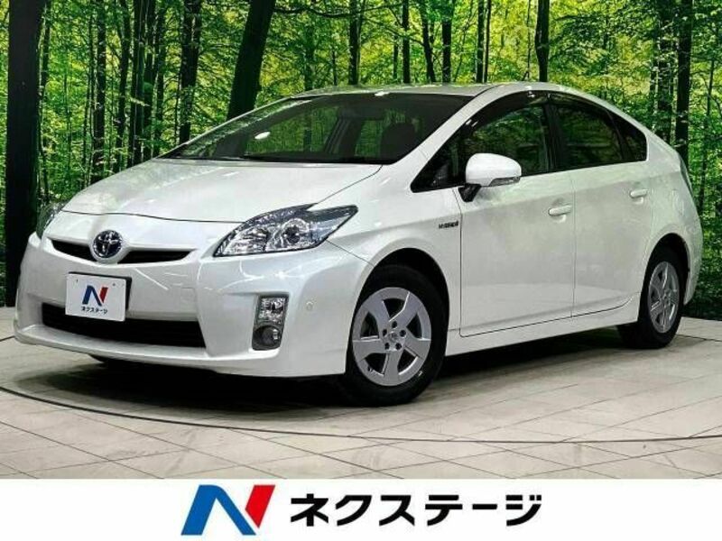 TOYOTA　PRIUS