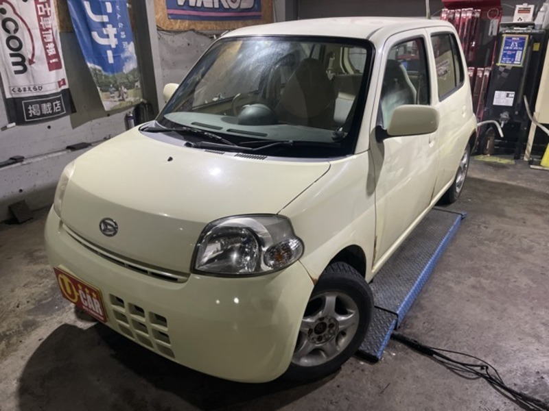 DAIHATSU ESSE