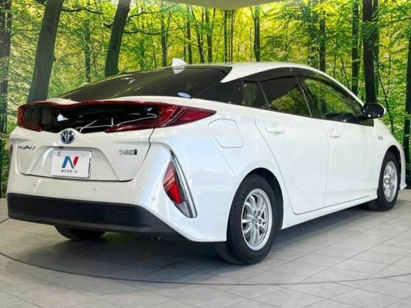 PRIUS PHV