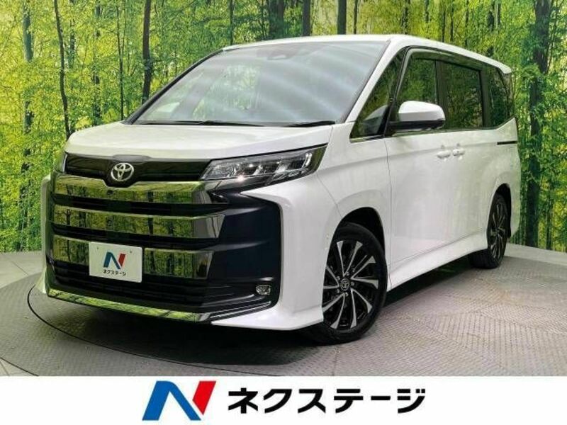 TOYOTA NOAH