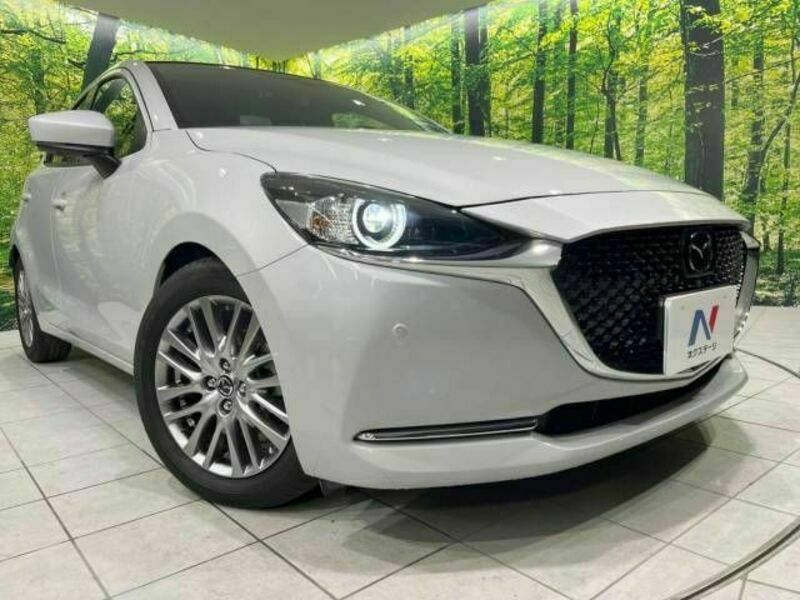 MAZDA2