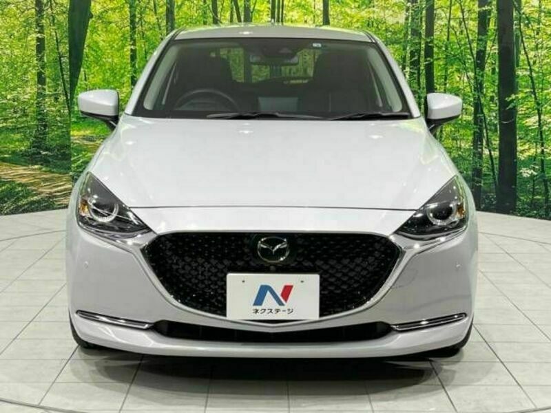 MAZDA2