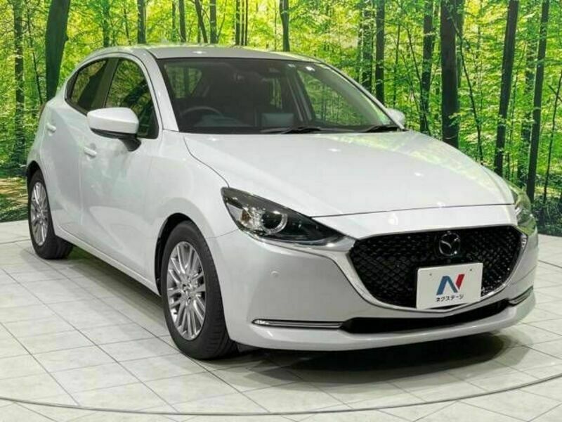 MAZDA2