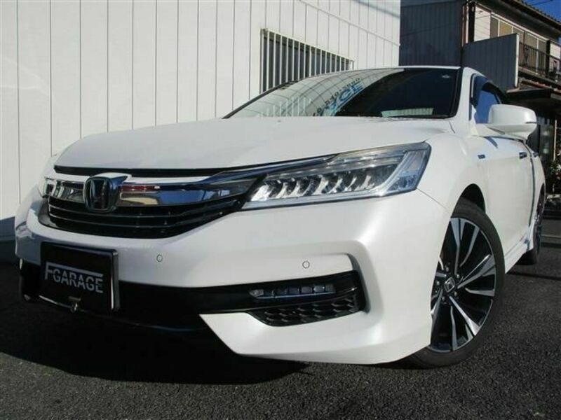 HONDA　ACCORD HYBRID