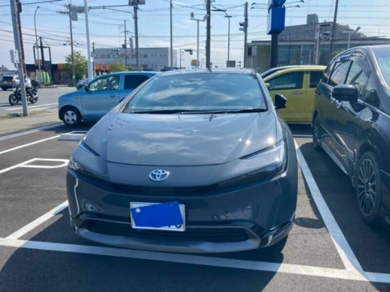 TOYOTA PRIUS