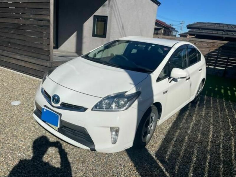 PRIUS PHV