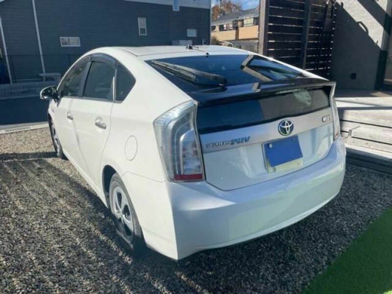 PRIUS PHV