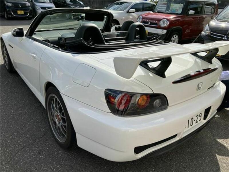 S2000