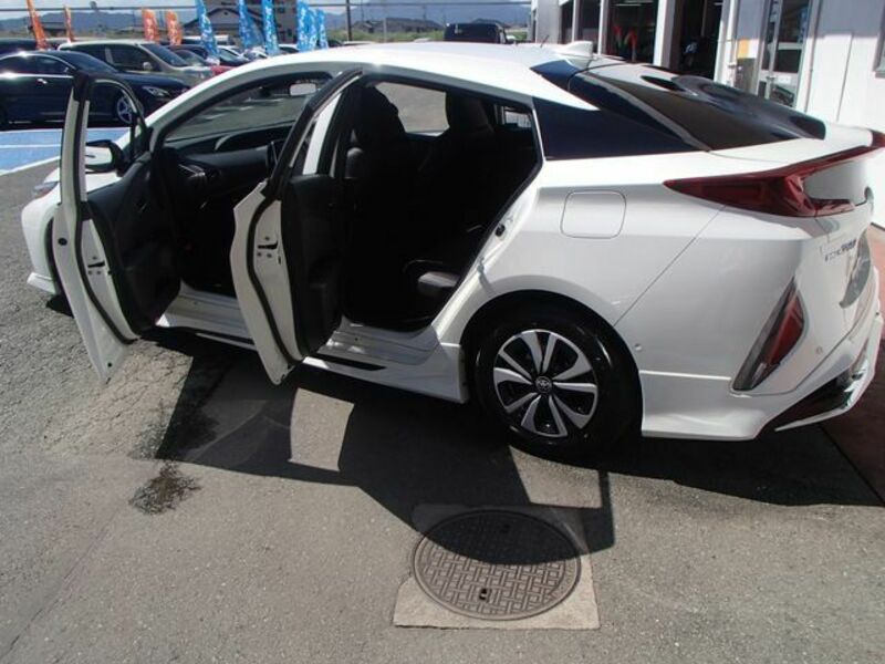 PRIUS PHV